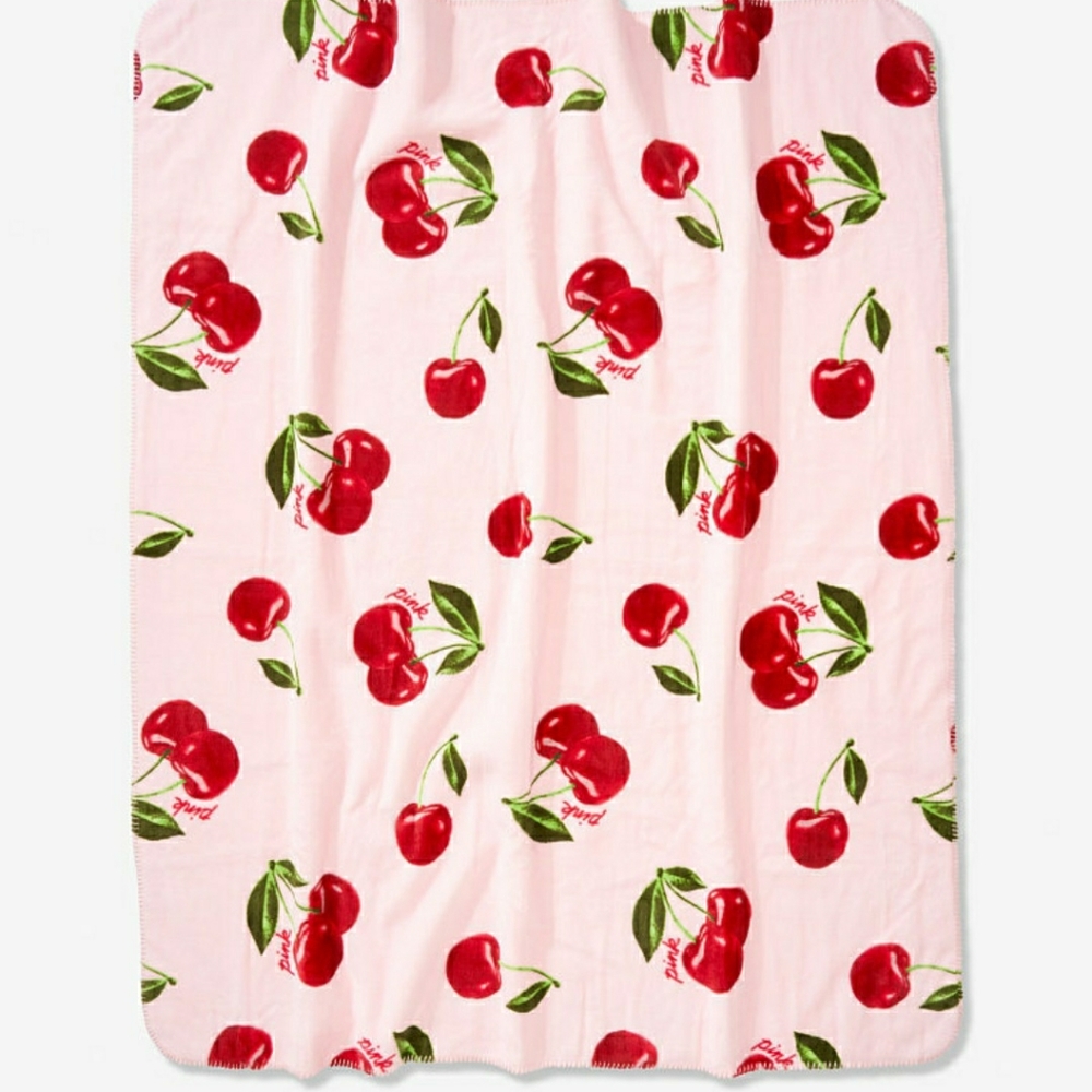 Pink fleece blanket throw